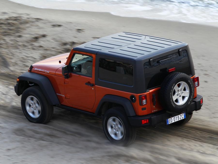  Jeep Wrangler Rubicon 2011 года  (EU) (фото 17 из 30)